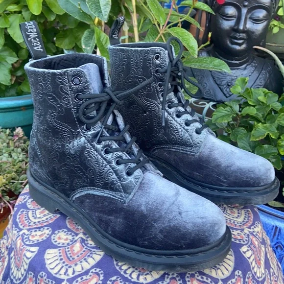 Rare Dr. Martens 1460 Brocade Velvet Paisley Boots - Picture 8 of 16